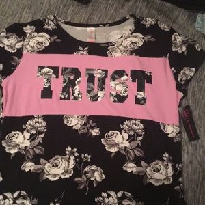 A no boundaries shirt